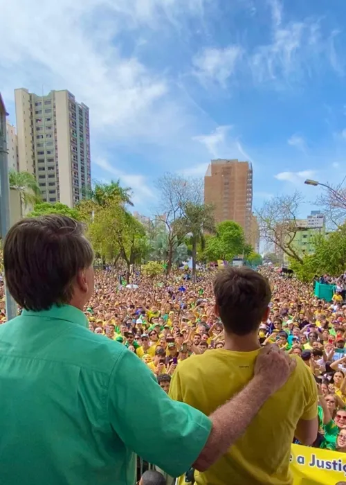 Nikolas é um apoiador ferrenho de Jair Bolsonaro