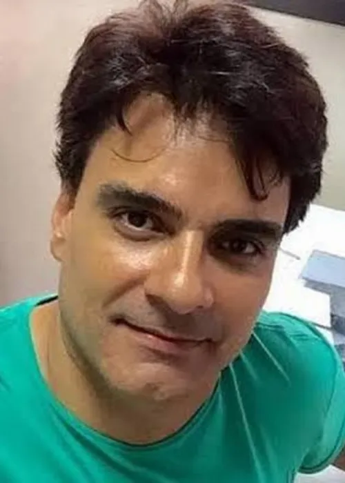 Guilherme de Pádua morreu neste domingo (6), aos 53 anos, em sua casa