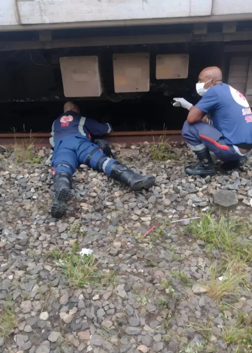 Agentes do Samu encontraram o homem sem vida no local