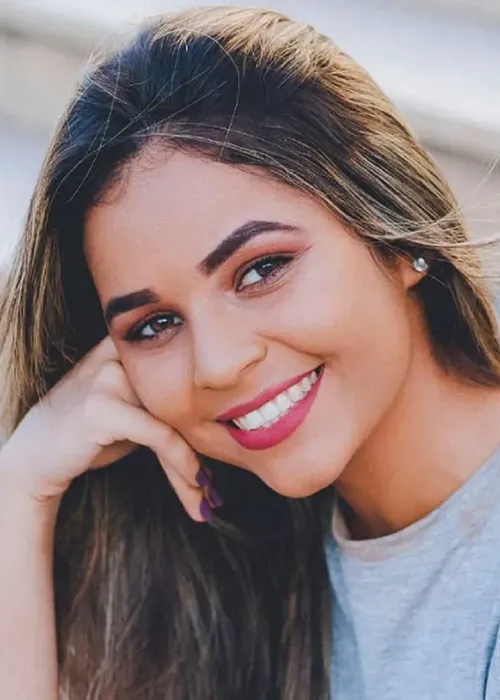 Stefani Firmo, de 23 anos, estava voltando para casa