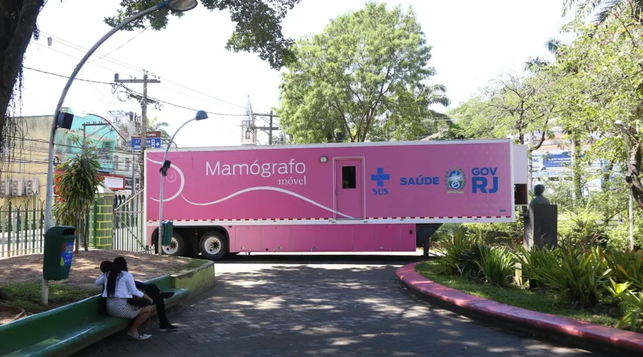 O aparelho tem capacidade de realizar, diariamente, 60 mamografias e 80 ultrassonografias