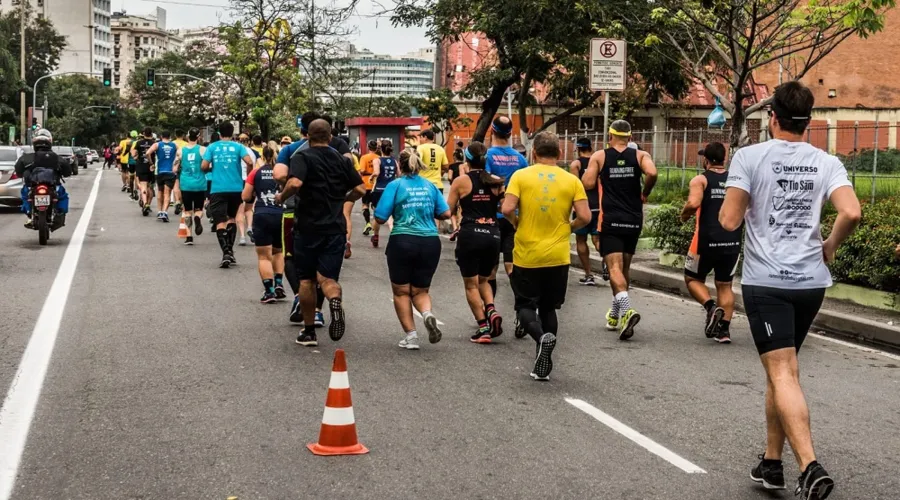 Niteroienses correm na Meia Maratona da cidade