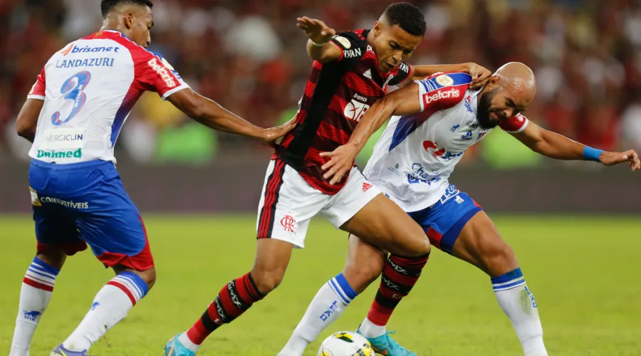 Flamengo busca se recuperar no campeonato para se manter na parte de cima da tabela