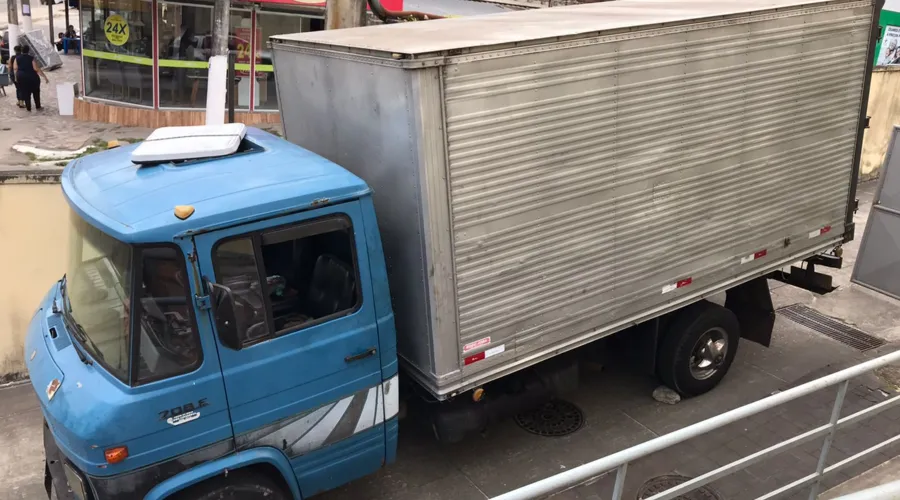 Caminhão foi roubado no dia 24 de setembro no bairro Marambaia, na altura da cidade de São Gonçalo