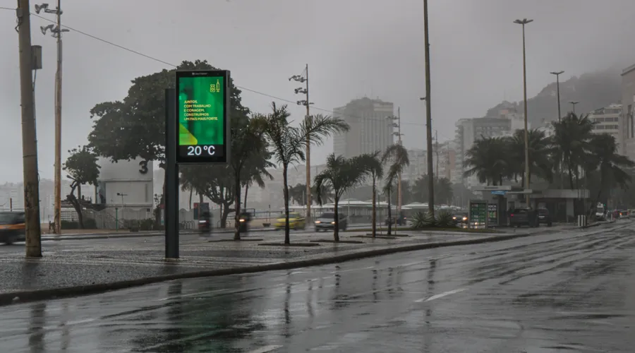No Sudeste, São Paulo, sul de Minas Gerais, Triângulo Mineiro e Rio de Janeiro há indicativo de chuva, principalmente a partir da tarde