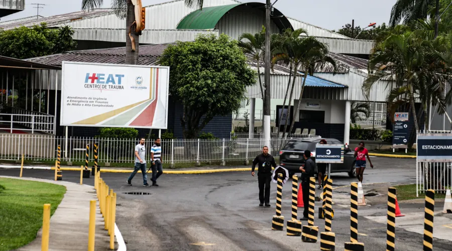 Homem, de 78 anos e mulher, de 48, estão internados no Alberto Torres, no Colubandê, em São Gonçalo