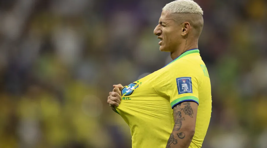 Richarlison mostrou oportunismo para marcar o primeiro gol do Brasil no Catar