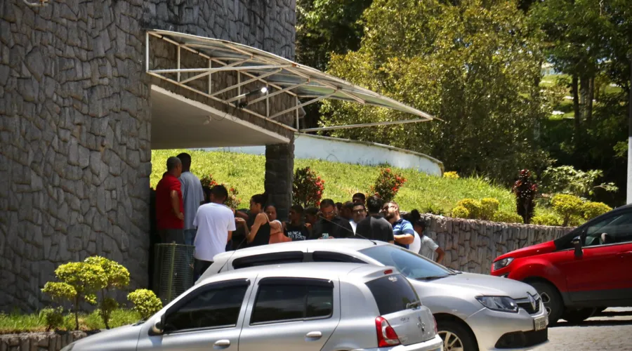 Sepultamento aconteceu nesta sexta no Cemitério Parque da Paz, em São Gonçalo