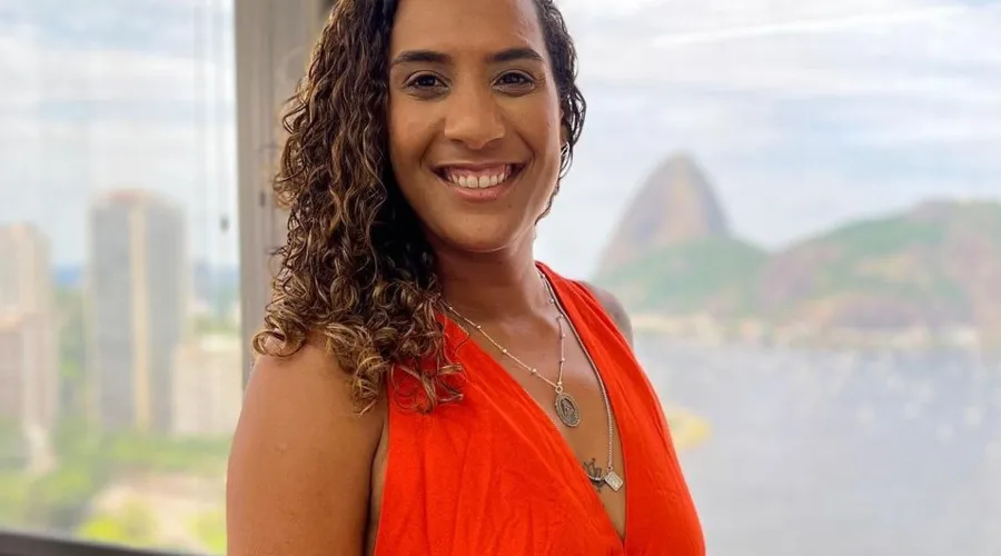 Anielle é irmã da ex-vereadora Marielle Franco, executada a tiros em março de 2018, junto com seu motorista, Anderson Gomes, no bairro do Estácio, no Rio