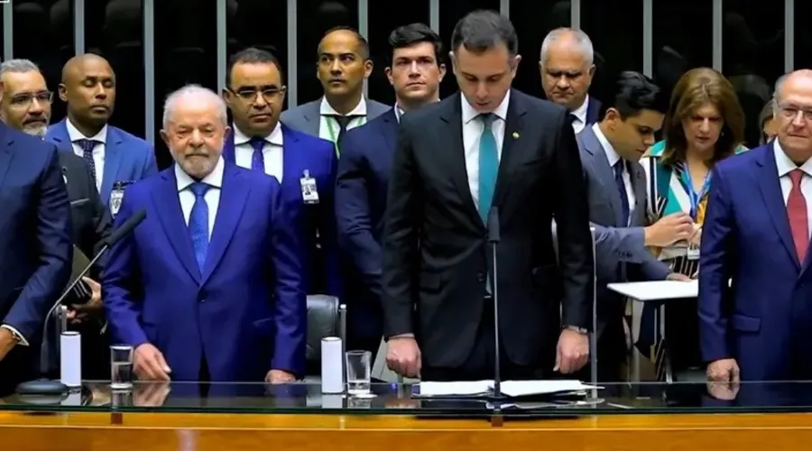 Lula e Alckmin são empossados como presidente e vice-presidente da República