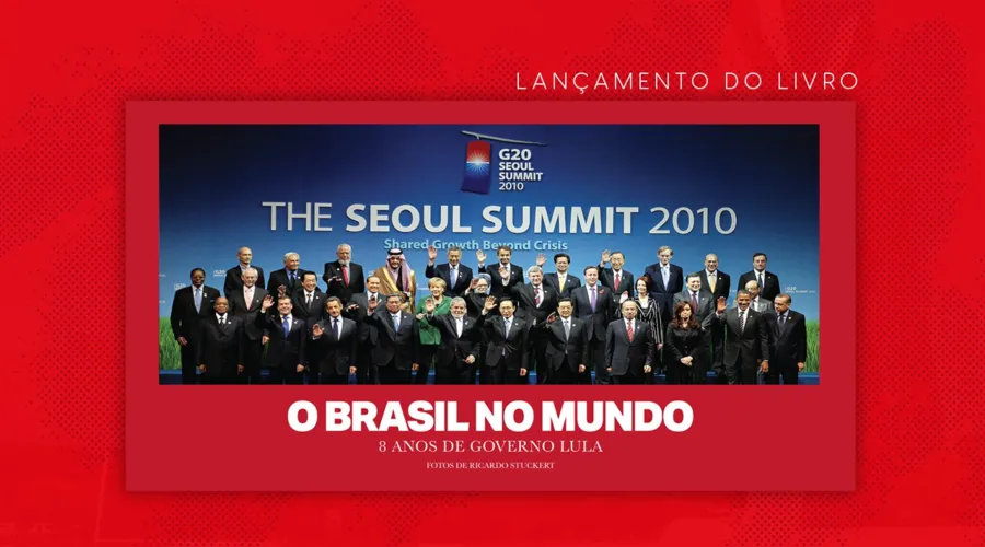 Livro lançado mostra fotos de Lula em ações presidenciais
