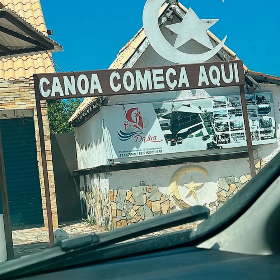 Assim que o casal chegou na praia de Canoa Quebrada