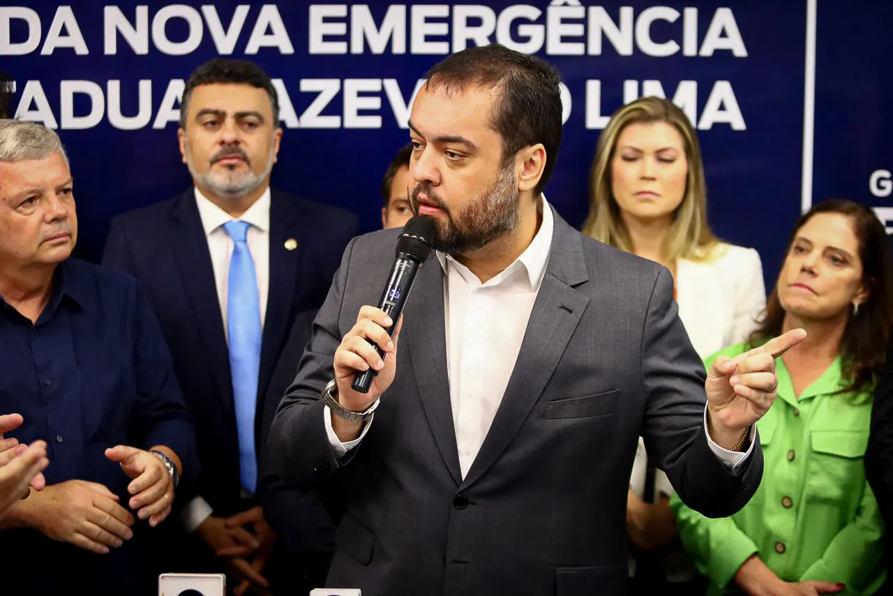 Governador Cláudio Castro foi ao Hospital Estadual Azevedo Lima para inaugurar nova emergência