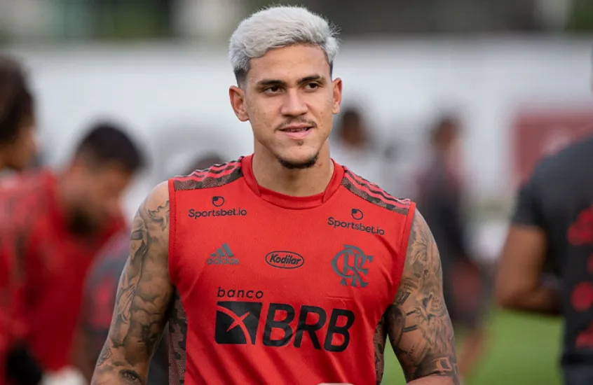 Pedro é punido pelo Flamengo e está fora do jogo contra o Olimpia