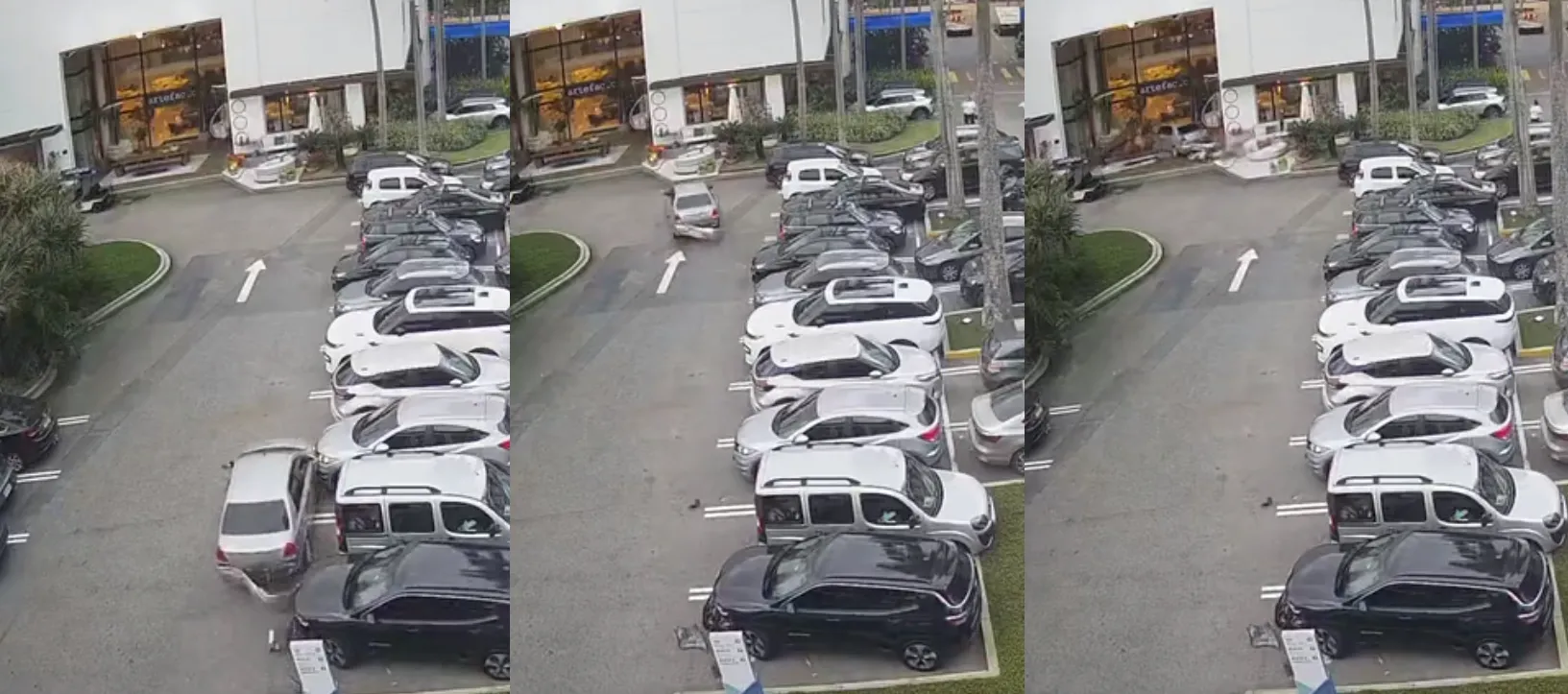 Veículo bateu em outros carros no estacionamento antes de atingir a loja
