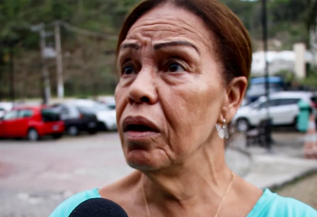 A aposentada Telma de Souza, de 67 anos, conta que gastos não condizem com valor pago