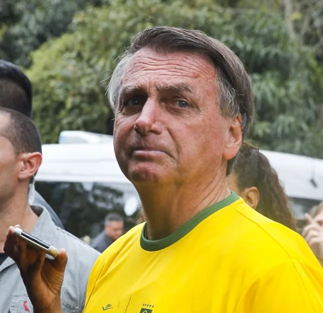 Segundo o dentista, Bolsonaro gastou cerca de R$ 3 mil por dente