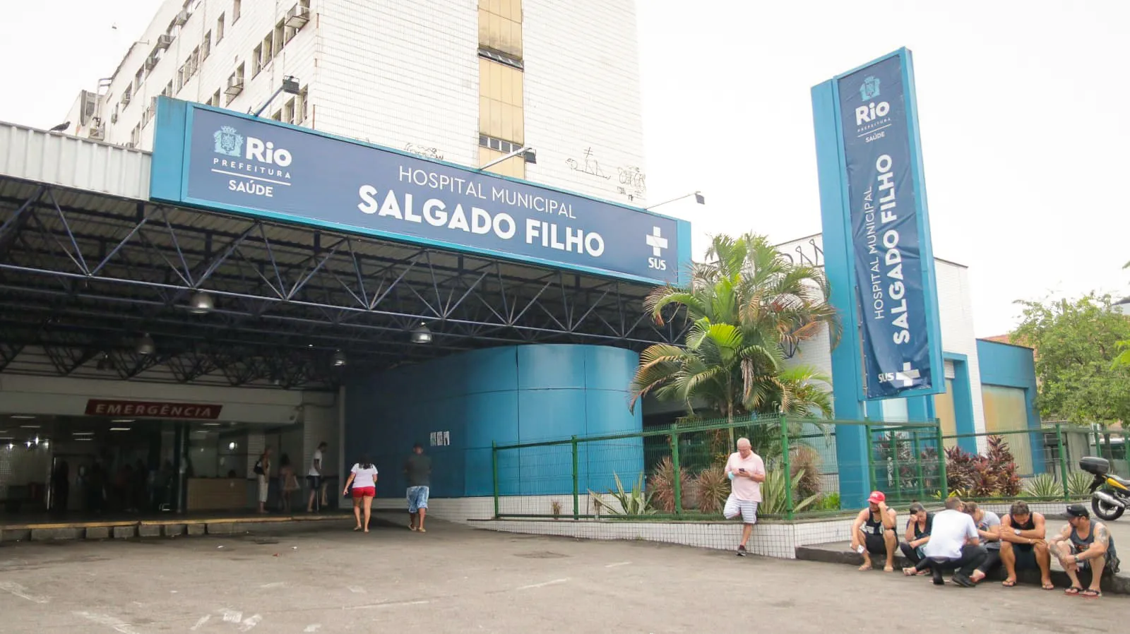 A vítima está internada no Hospital Municipal Salgado Filho, no bairro do Méier, na Zona Norte do Rio
