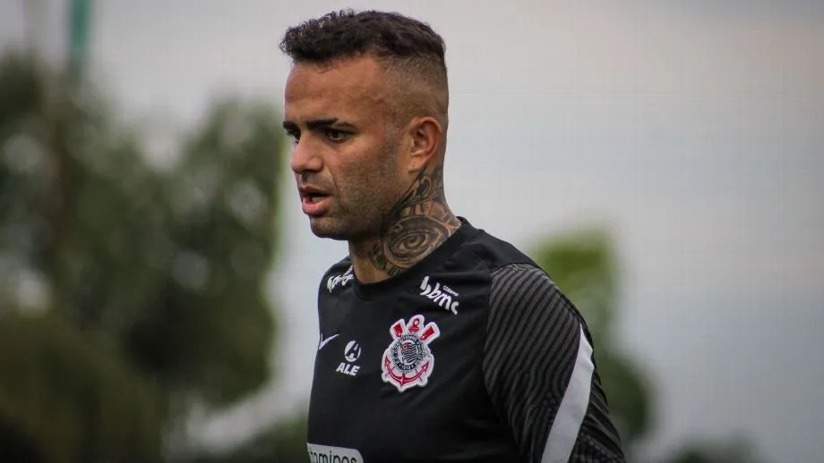 Luan possui contrato com o Corinthians até o final da atual temporada