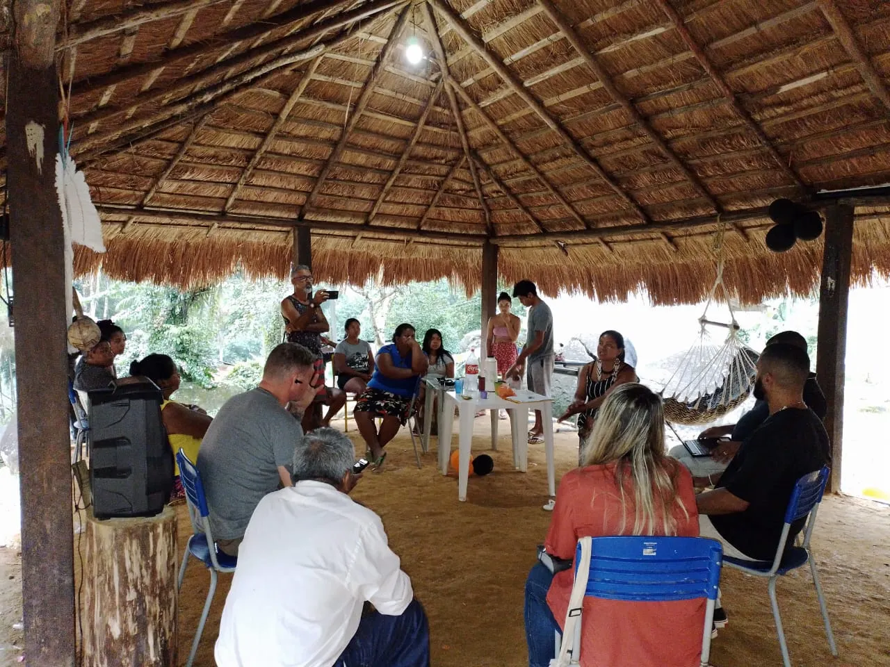 Indígenas, Polícia Militar e integrantes do Programa de Proteção de Defensores de Direitos Humanos (PPDDH), se reuniram  para tratar de assuntos da segurança da aldeia