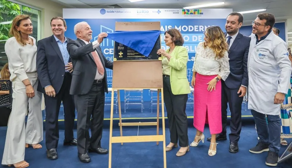 Presidente esteve na inauguração do Super Centro Carioca de Saúde