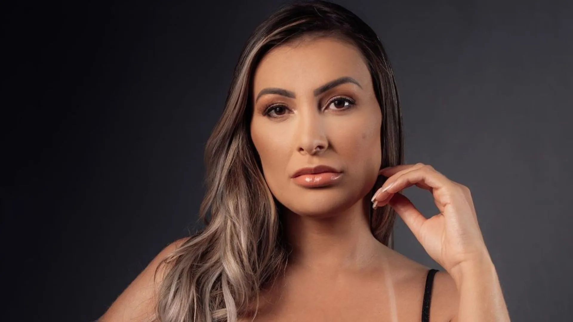 Influenciadora vai apresentar o concurso 'Miss Bumbum Brasil' este ano