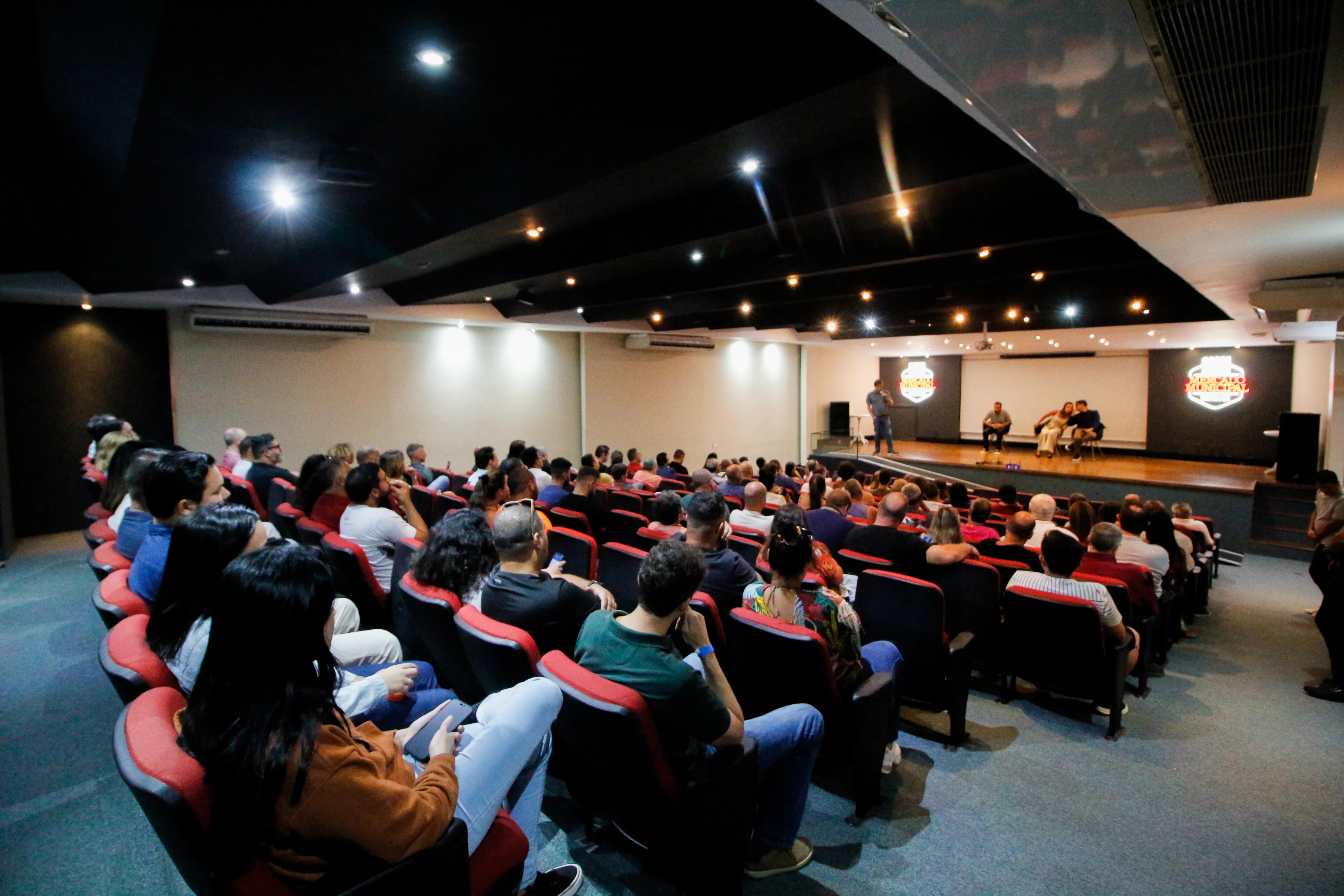 A novidade foi anunciada em uma reunião na Câmara de Dirigentes Lojistas (CDL) de Niterói