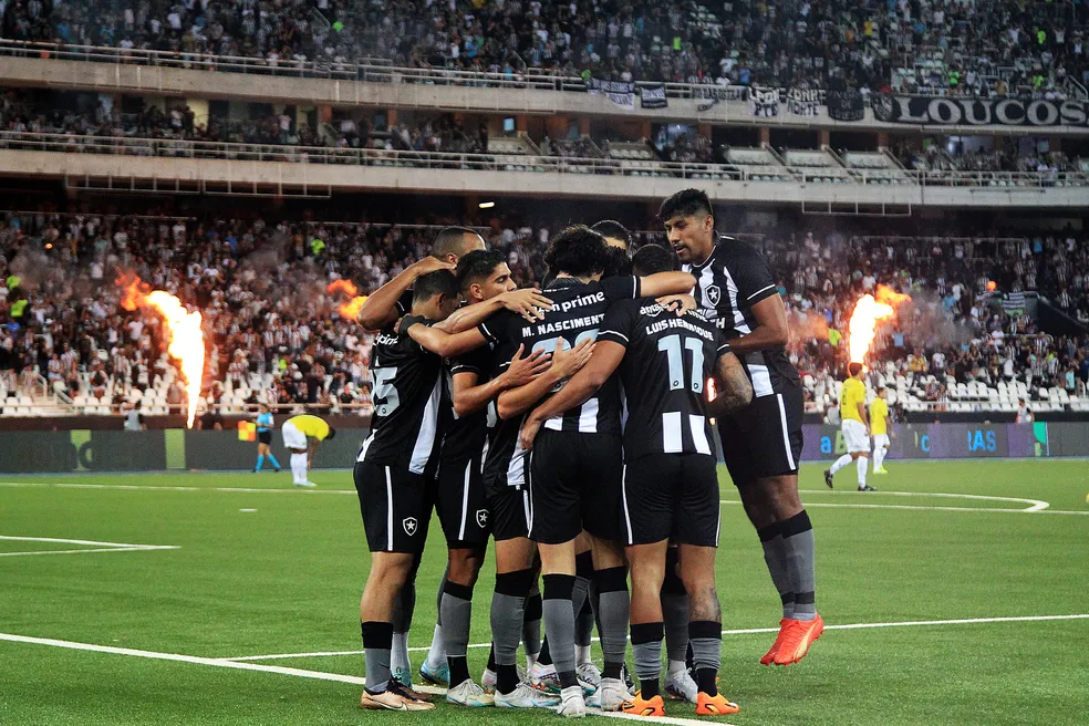 Com a confiança em alta, o Botafogo agora se prepara para enfrentar a LDU
