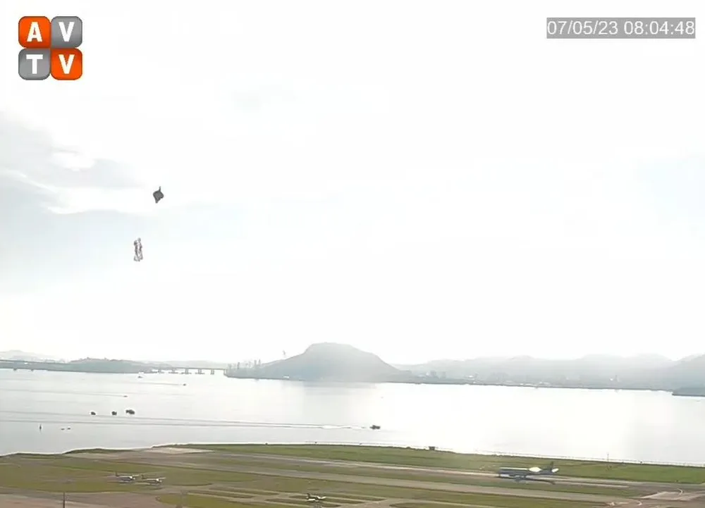Balão atrapalhou duas aterrissagem