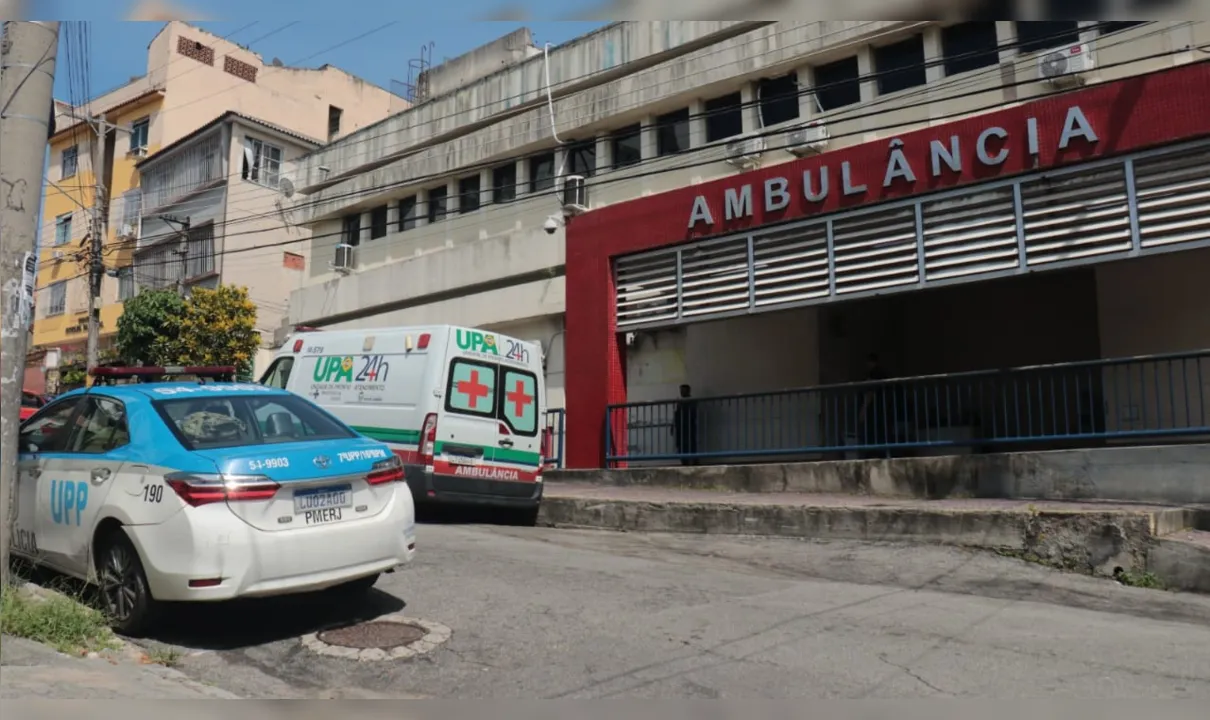 Trio foi encaminhado para o hospital Getúlio Vargas, na Penha