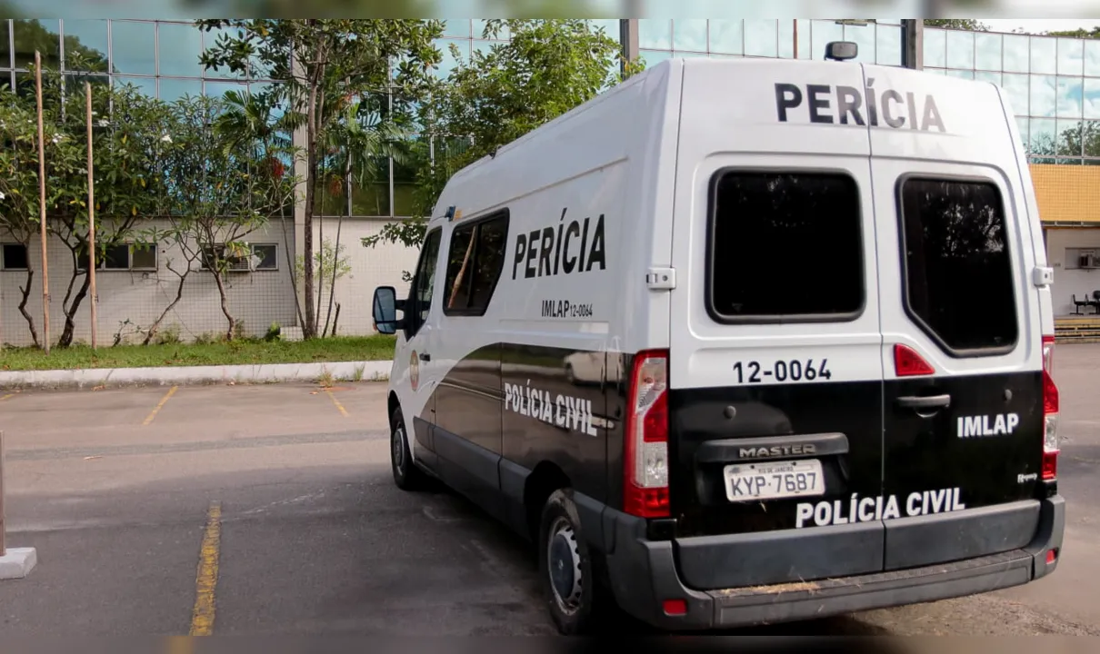 O Corpo do PM foi levado para o Instituto Médico Legal (IML) do Centro do Rio