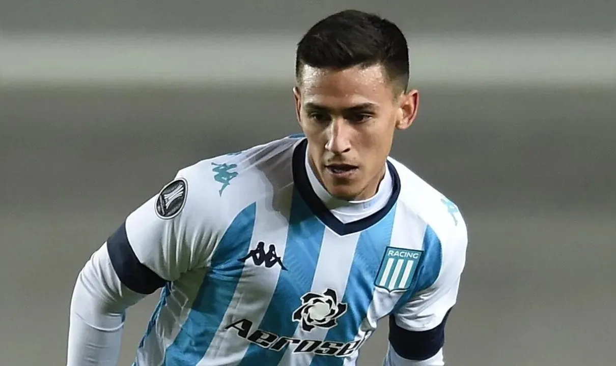 Matías Rojas atua pelo Racing e é um dos destaques do futebol argentino