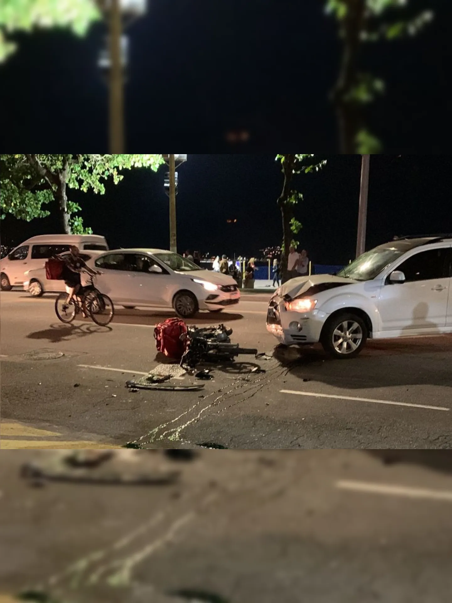 O acidente aconteceu na avenida Jornalista Alberto Francisco Torres.