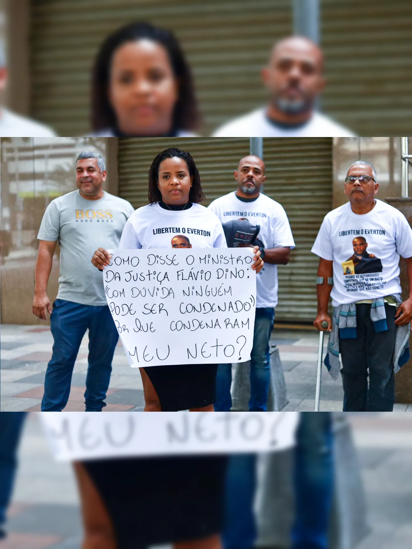 Família fez um ato na porta do Tribunal de Justiça, no centro do Rio, nesta quarta