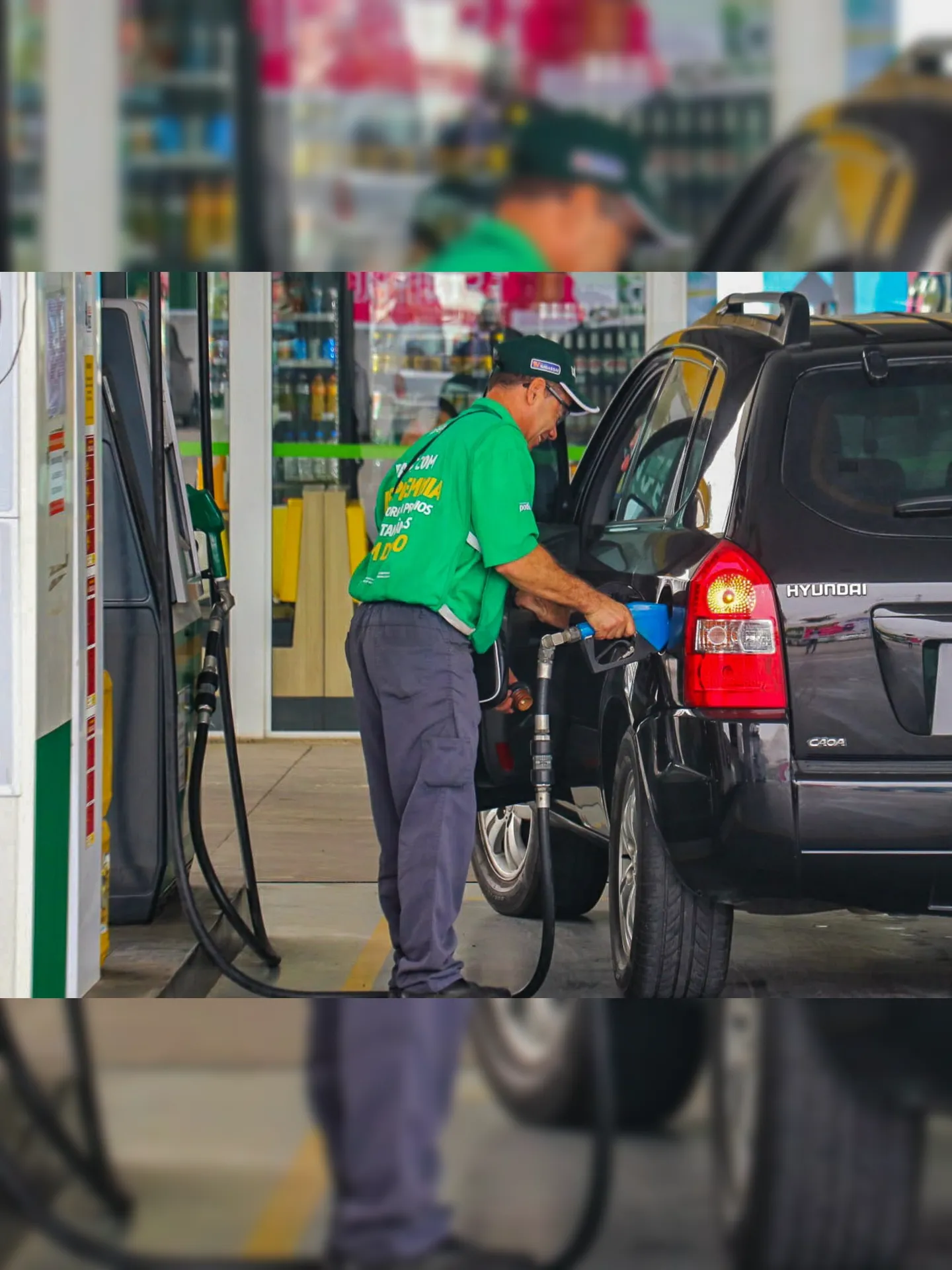 Motoristas têm visto mais vantagem em abastecer com gasolina em Maricá. Na foto, Posto Imbassaí