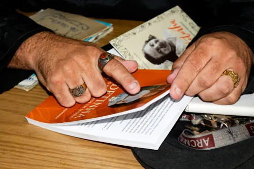 Padre escreveu um livro relatando a história de Odetinha