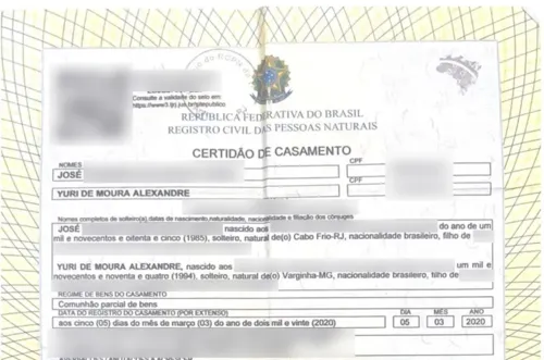 O caso foi registrado na 12ª DP (Copacabana).