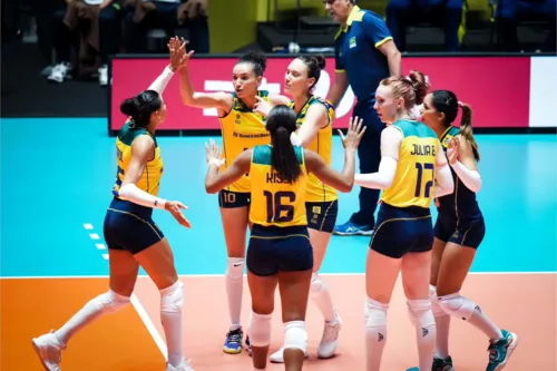 A seleção feminina conseguiu se impor e vencer por 3 sets a 0