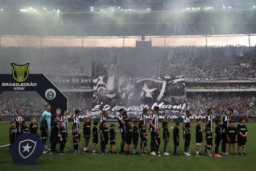 Torcida do Botafogo promete mais uma linda festa no Estádio Nilton Santos