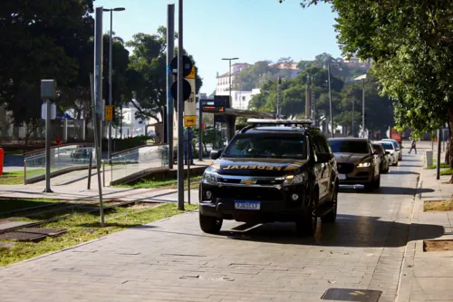 Polícia Federal e Ministério Público do Rio realizaram a Operação Élpis