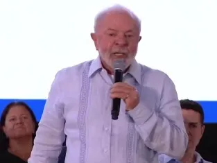 Imagem ilustrativa da imagem 'Despreparo', dispara Lula sobre morte de menino na Cidade de Deus