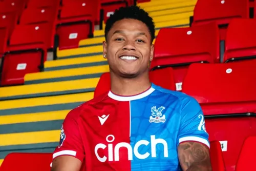 Matheus França assinou com o Crystal Palace até junho de 2028