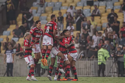 Flamengo atropelou o Vasco pela nona rodada do Brasileirão