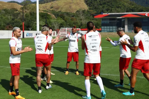 Nas últimas semanas, Vidal se despediu de seus companheiros de equipe