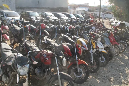 Motos também serão leiloadas