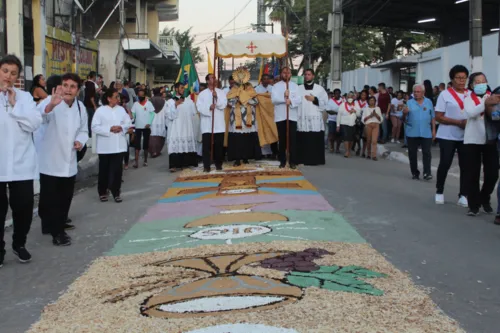 Procissão sobre os tapetes acontecerá em ruas de Suruí