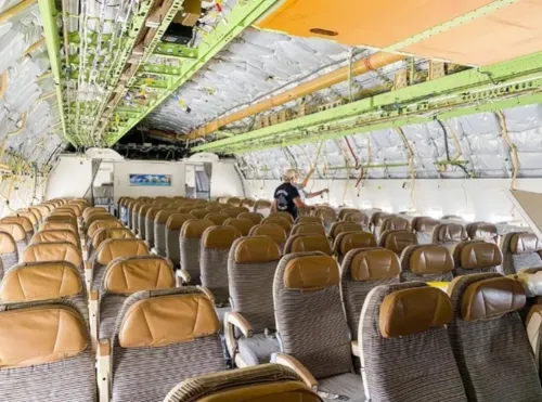 Interior da aeronave está sendo todo revitalizado