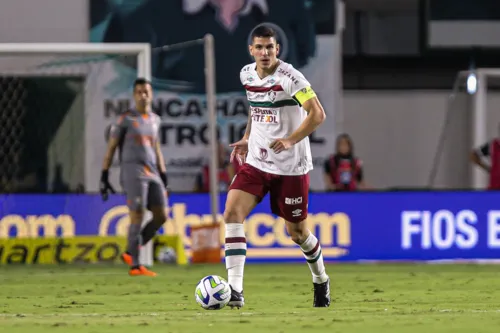 Nino se lesionou no segundo tempo no jogo contra o Goiás