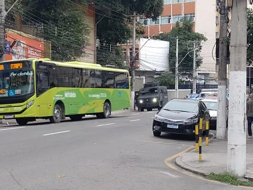 Caveirão da PM no Centro da cidade