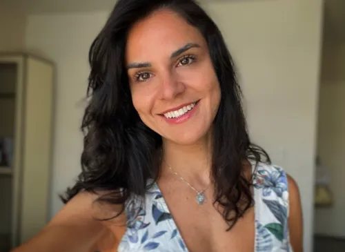 Priscila é atriz, humorista e roteirista.